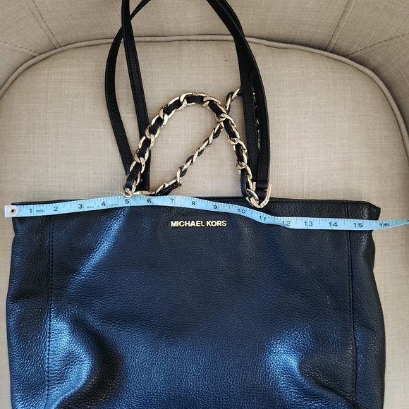 Michael Kors Chain-Link Leather Tote - Picture 13 of 16